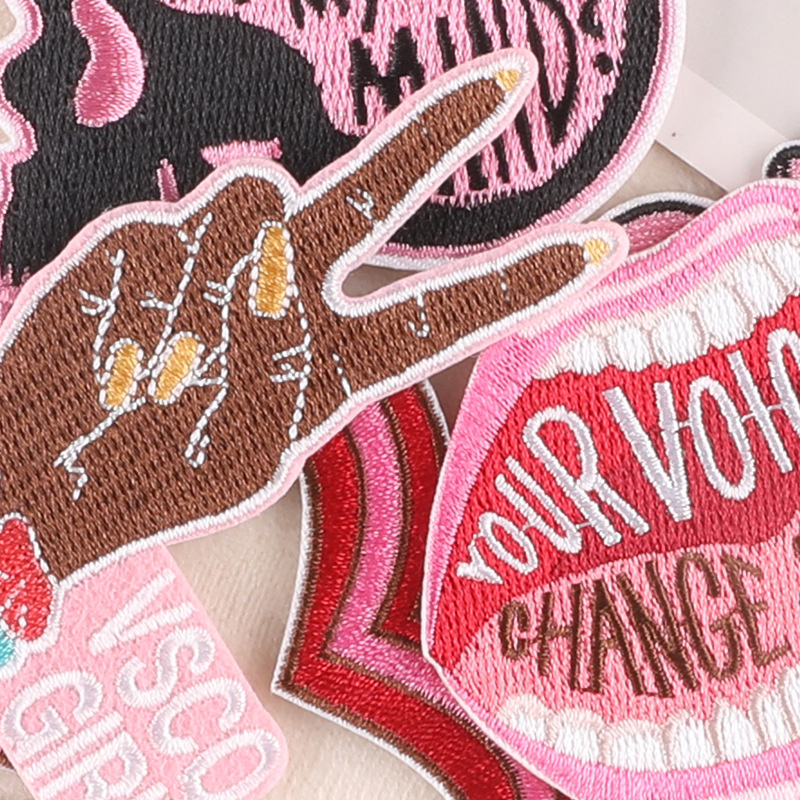 เหล็กบนแพทช์สาวสีชมพู Love เย็ - Phone Cases Eco Friendly บทวิจารณ์และราคา